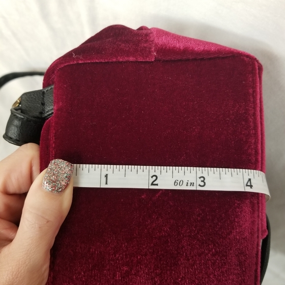 *SOLD* OMG Accessories Burgundy Velvet Lace-up Backpack NWT - Picture 6 of 8